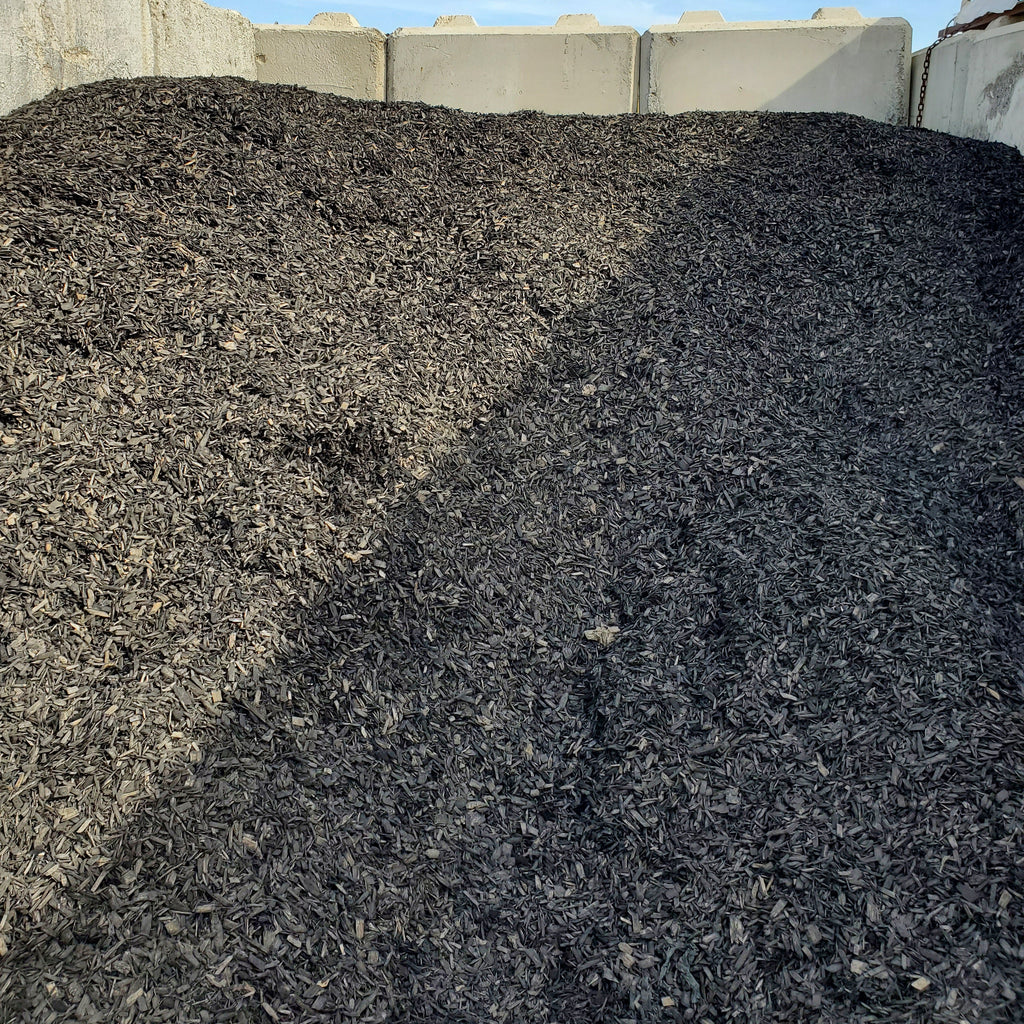 Black Mulch Calgary – Premium black mulch for garden beds, tree rings, shrub beds, landscape borders, moisture retention, and weed suppression. Bulk loose delivery available throughout Calgary and surrounding areas. Order black mulch online.